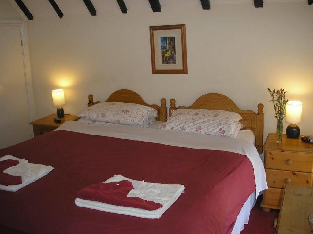 Detling Coachhouse Bed & Breakfast Maidstone Exterior photo
