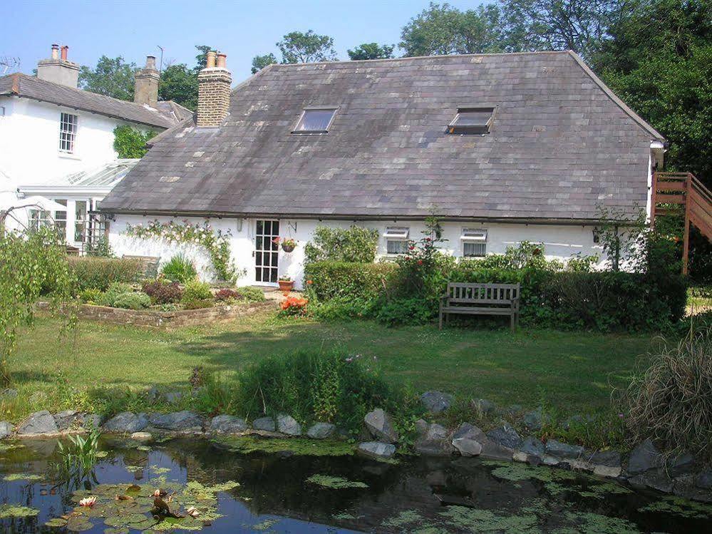 Detling Coachhouse Bed & Breakfast Maidstone Exterior photo