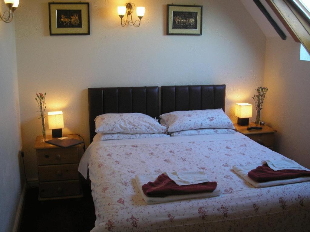 Detling Coachhouse Bed & Breakfast Maidstone Exterior photo